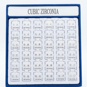 3dd8263b-6813-4fa1-8c13-952c13b0443d 36 Pares de aretes - diferentes tamaños